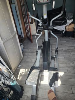 Schwinn Elliptical Machine