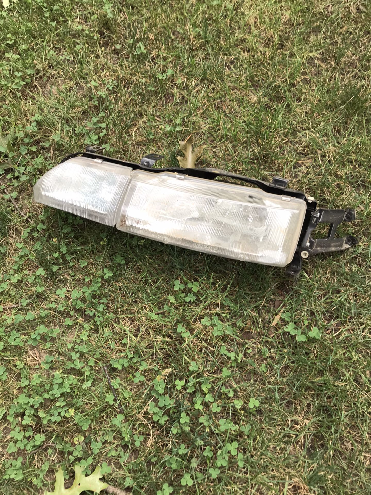 90-93 Acura Integra Drivers Side Headlight