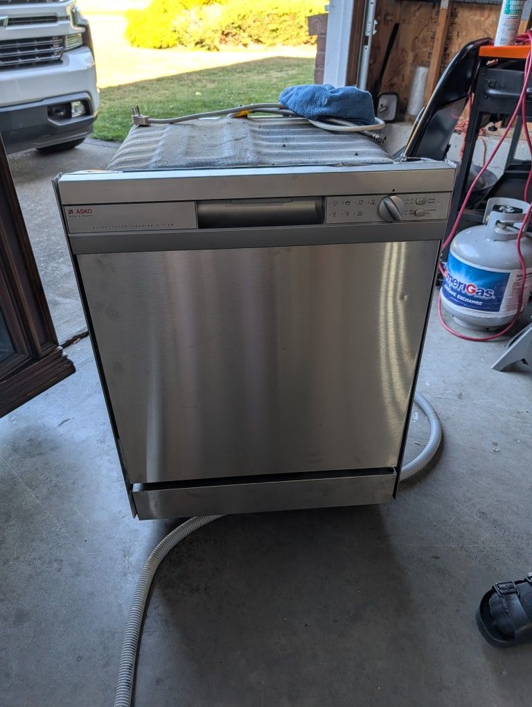 Asko Dishwasher 