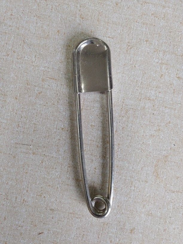 Vintage X-Large Safety Pin 5" Army Military Laundry Horse Blanket