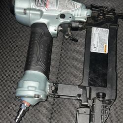Hitachi 18 Gauge Nailer 