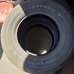 275/65/18 Firestone Destination LE3