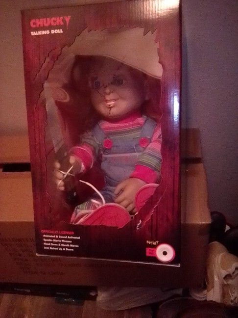 Chucky Talking Doll ( Size 24in. Tall )