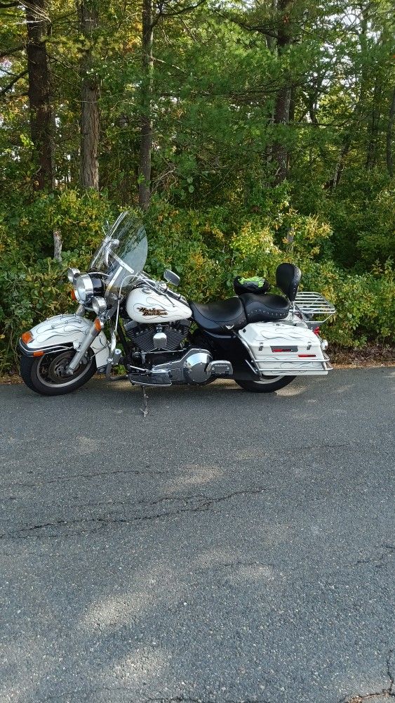 2000 Harley Road king police special