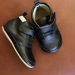 Leather Robeez Soft Soles Baby Shoe Size 6-12m