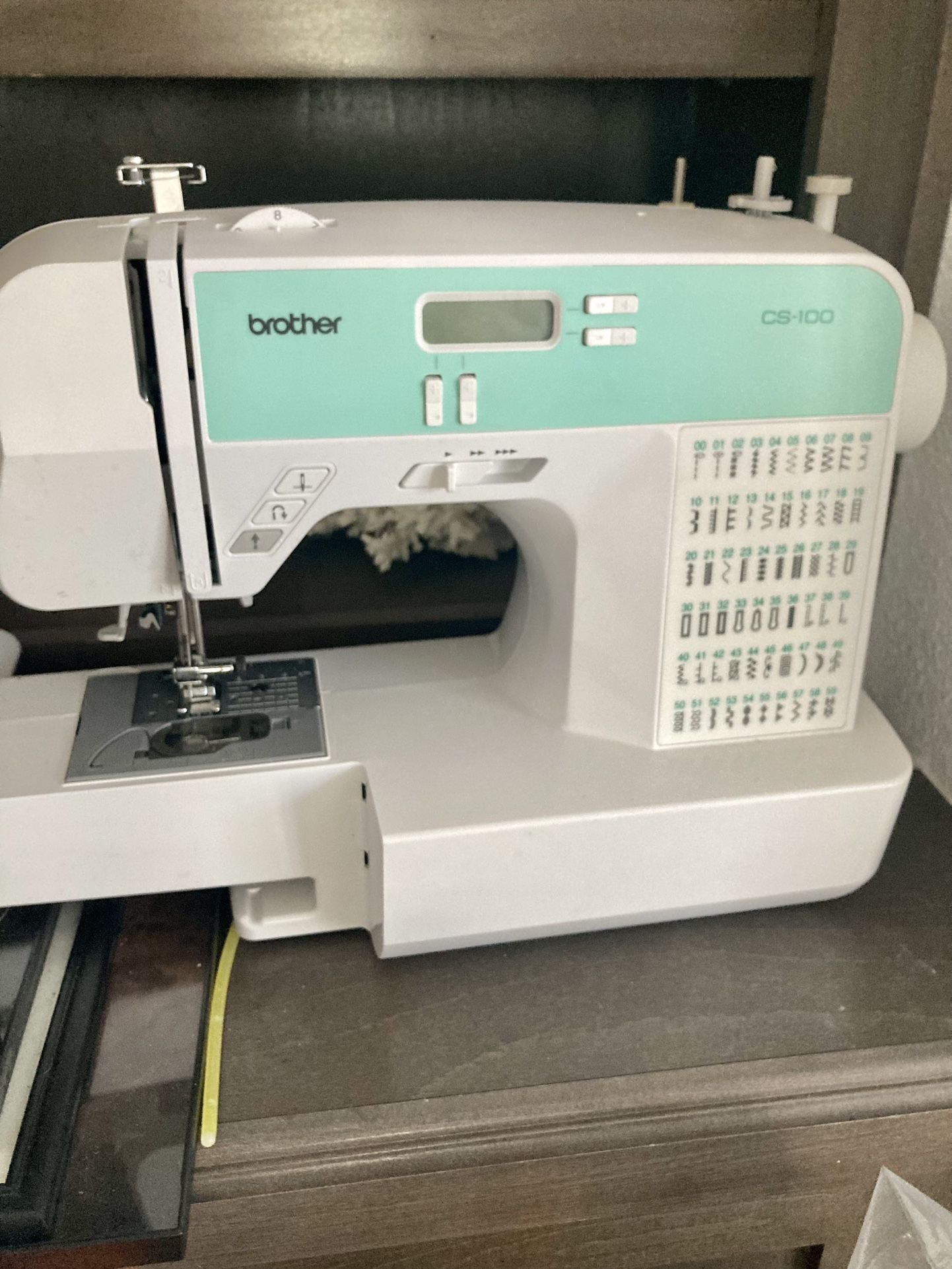Brother Sewing Machine CS-100