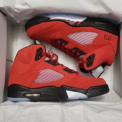 Jordan 5 Raging Bull / Toro Bravo Size 9 DS