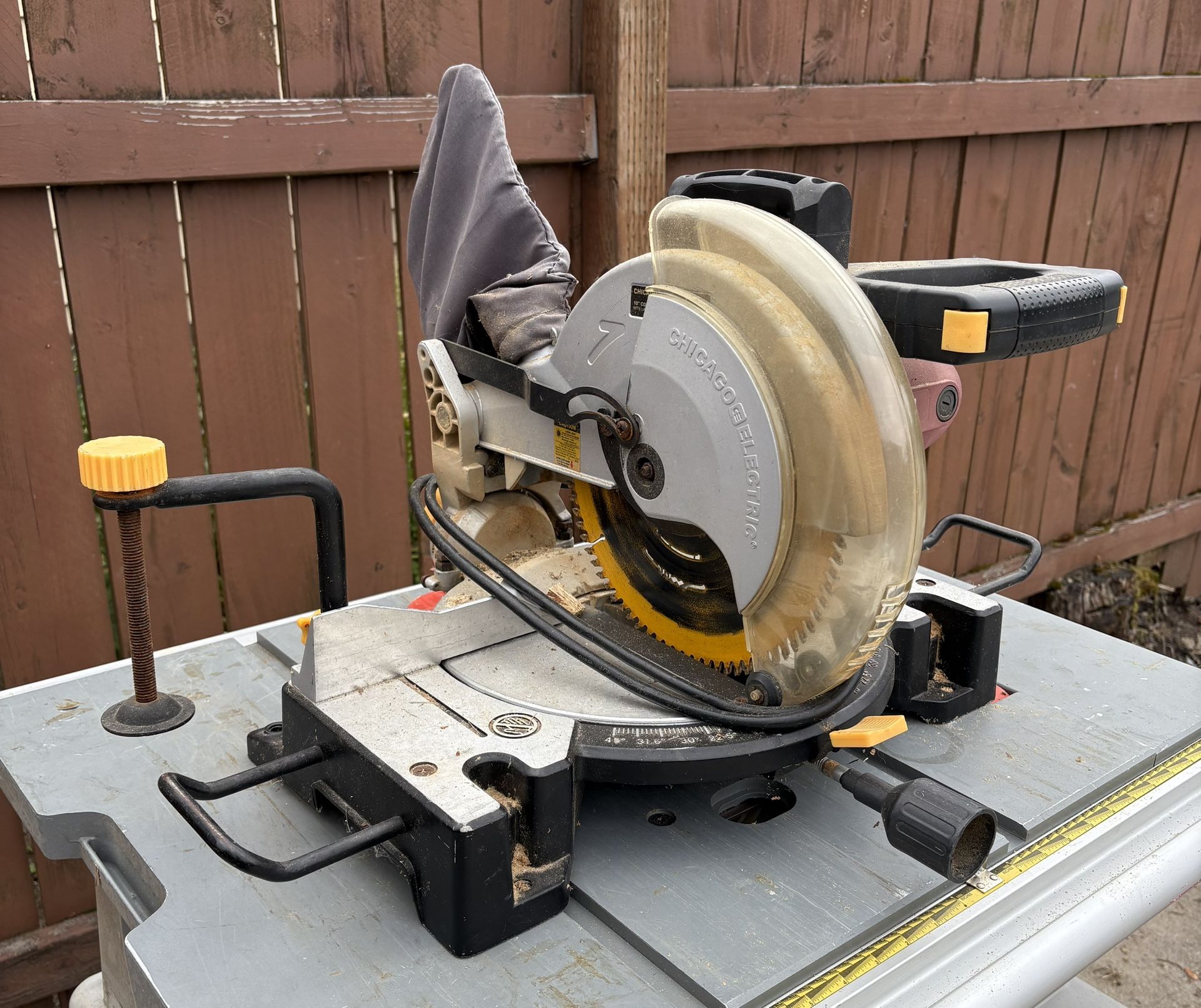 Chicago Electric Miter Chop Saw
