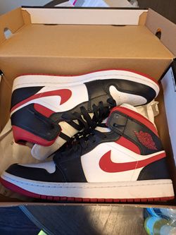 Jordan 1s Size 9 