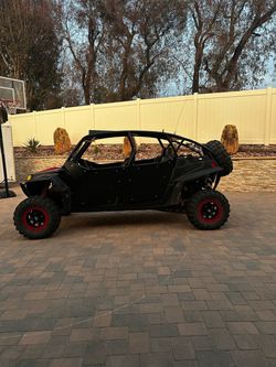 4-Seat 2013 Polaris Rzr xp4-900