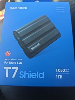 Samsung T7 Shield 1TB USB 3.2 Gen 2 Type-C External SSD - Blue (MU-PE1T0R/AM)