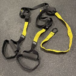 TRX Suspension Trainer with Training Anchor Mount (Like New)