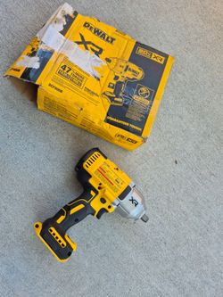 Dewalt 20V MAX Cordless 1/2 in. Impact Wrench (Tool Only