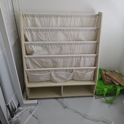 Kid Bookshelf 