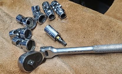 Mac Tools 1/4'Drive Ratchet And 6 Point Swivel Sockets 14mm 13mm 12mm 11mm 8mm 6mm And T27