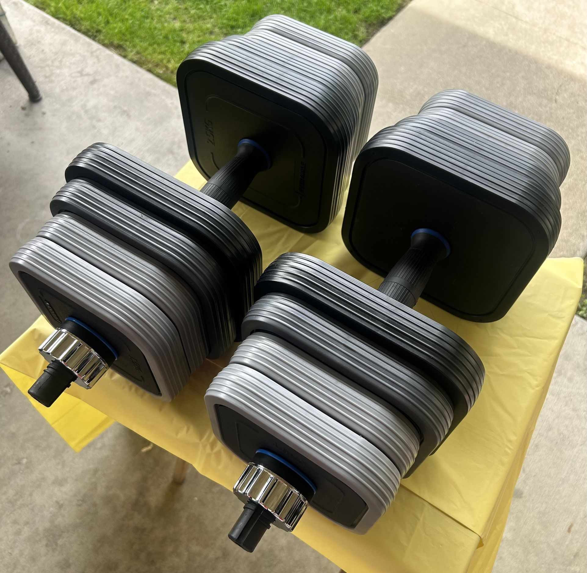 Brand New 70 Pound adjustable Set Of 2 Dumbbells