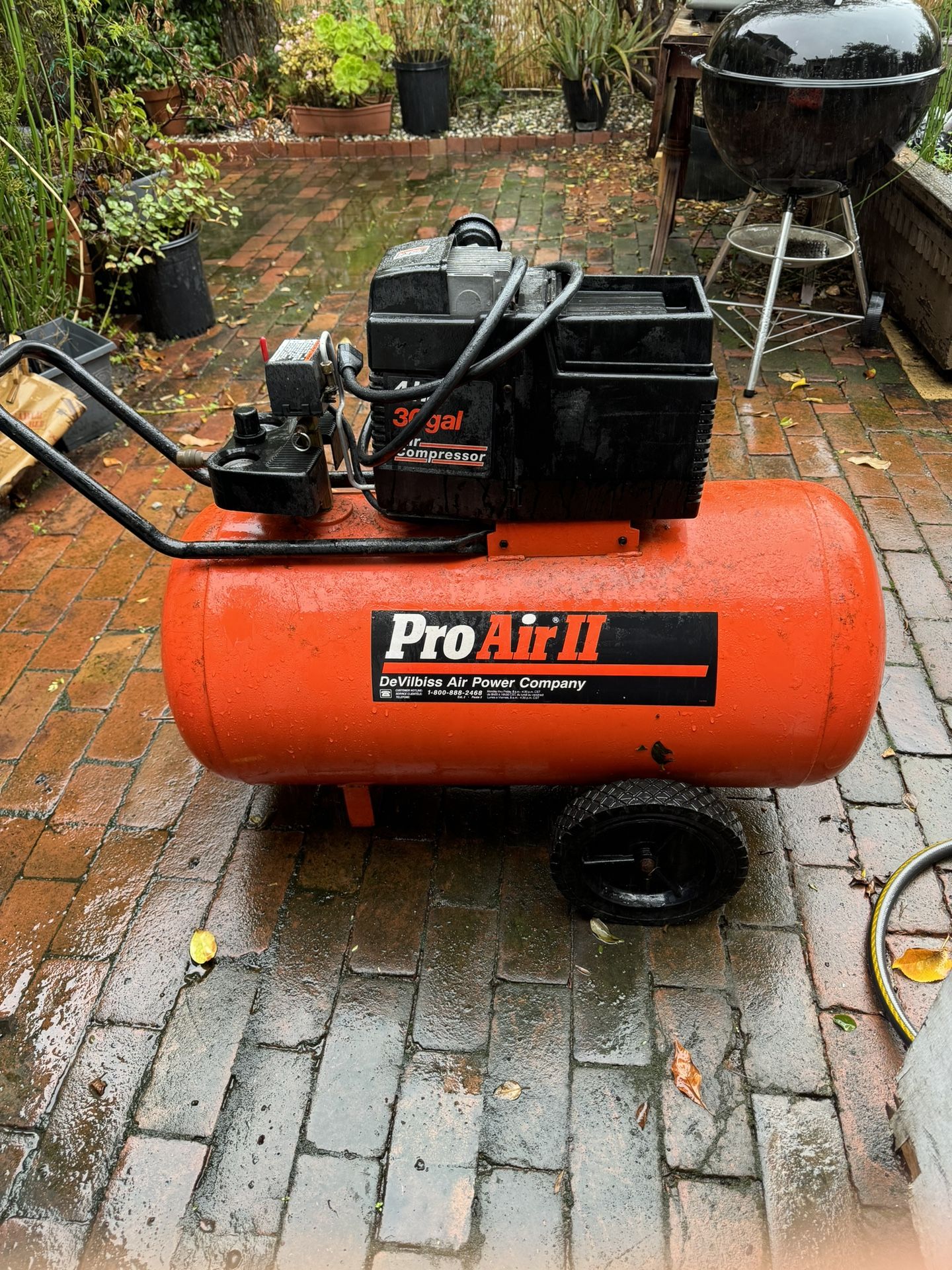 Air Compressor 30 Gallons