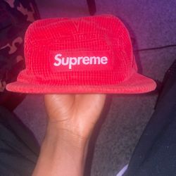  Supreme hat