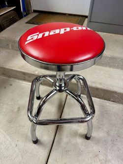 SNAP ON HEIGHT ADJUSTABLE SHOP SWIVEL STOOL