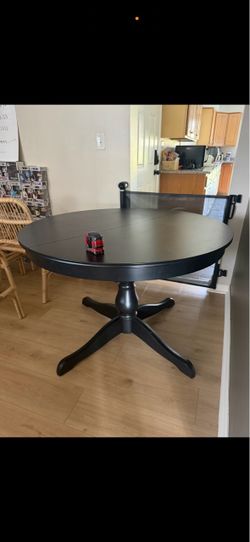 IKEA TABLE