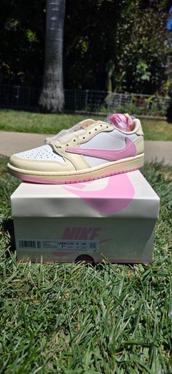 Travis Scott Shy Pink
