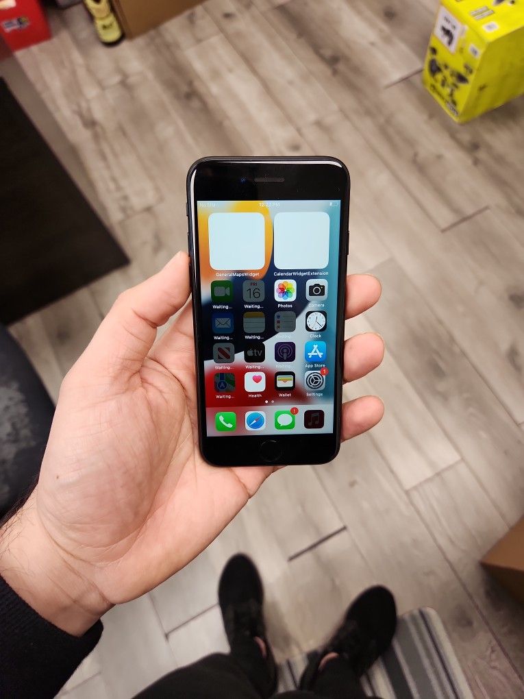 Iphone 7 32gb ⭐️ ⭐️ TMOBILE And Metro Pcs