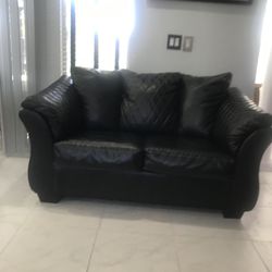 luxurious gently used black leather 