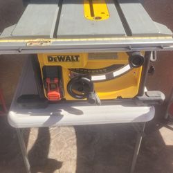 Dewalt Corded 8-1/4" Tablesaw!!!PLEASE READ DESCRIPTION!!!