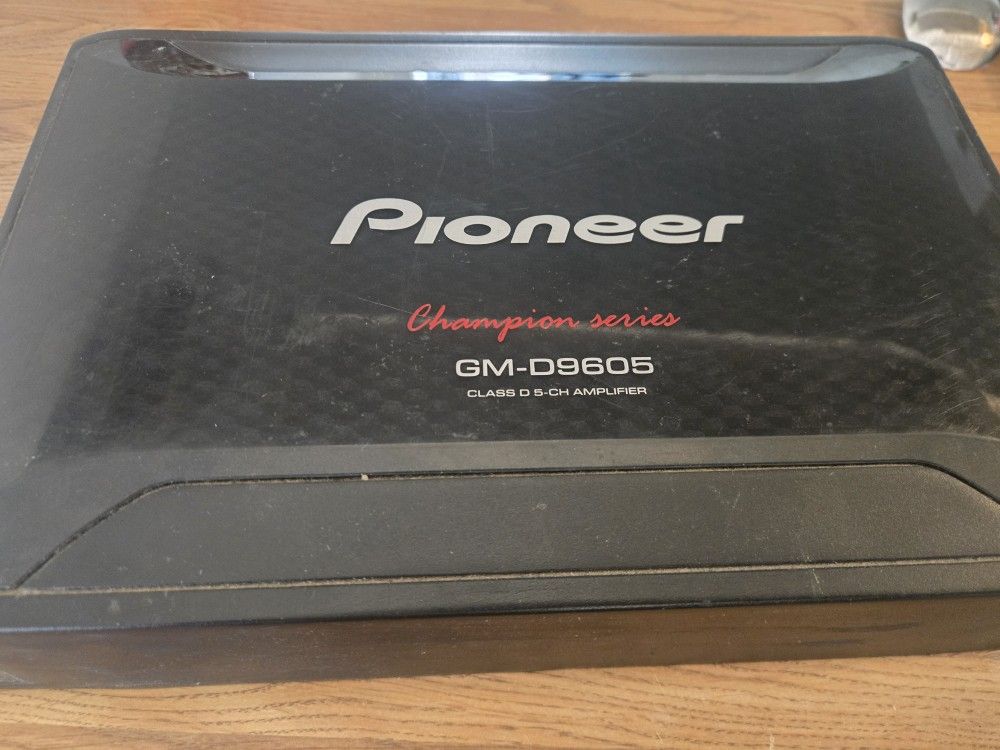 Pioneer 5 Ch Amp