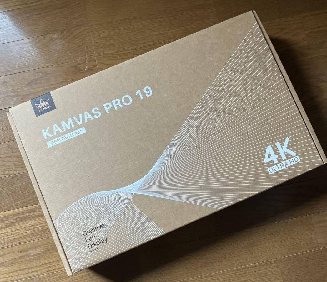 Huion Kamvas Pro 19 4k drawing tablet + desktop arm