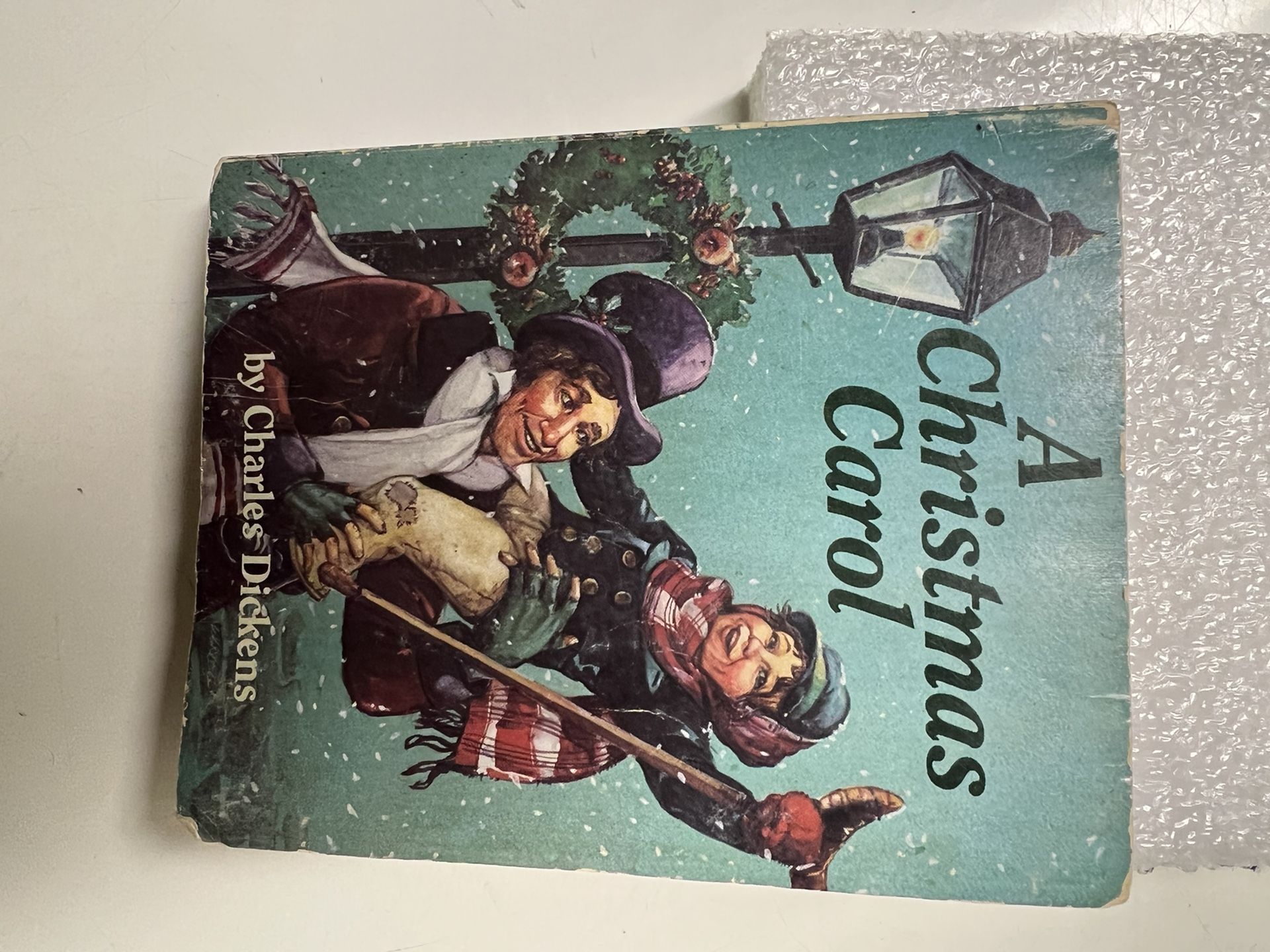 A Christmas Carol ! (Book)