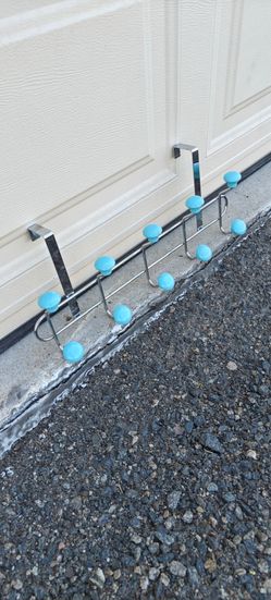 New 16 inch coat hanger