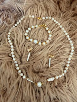 Pearl set