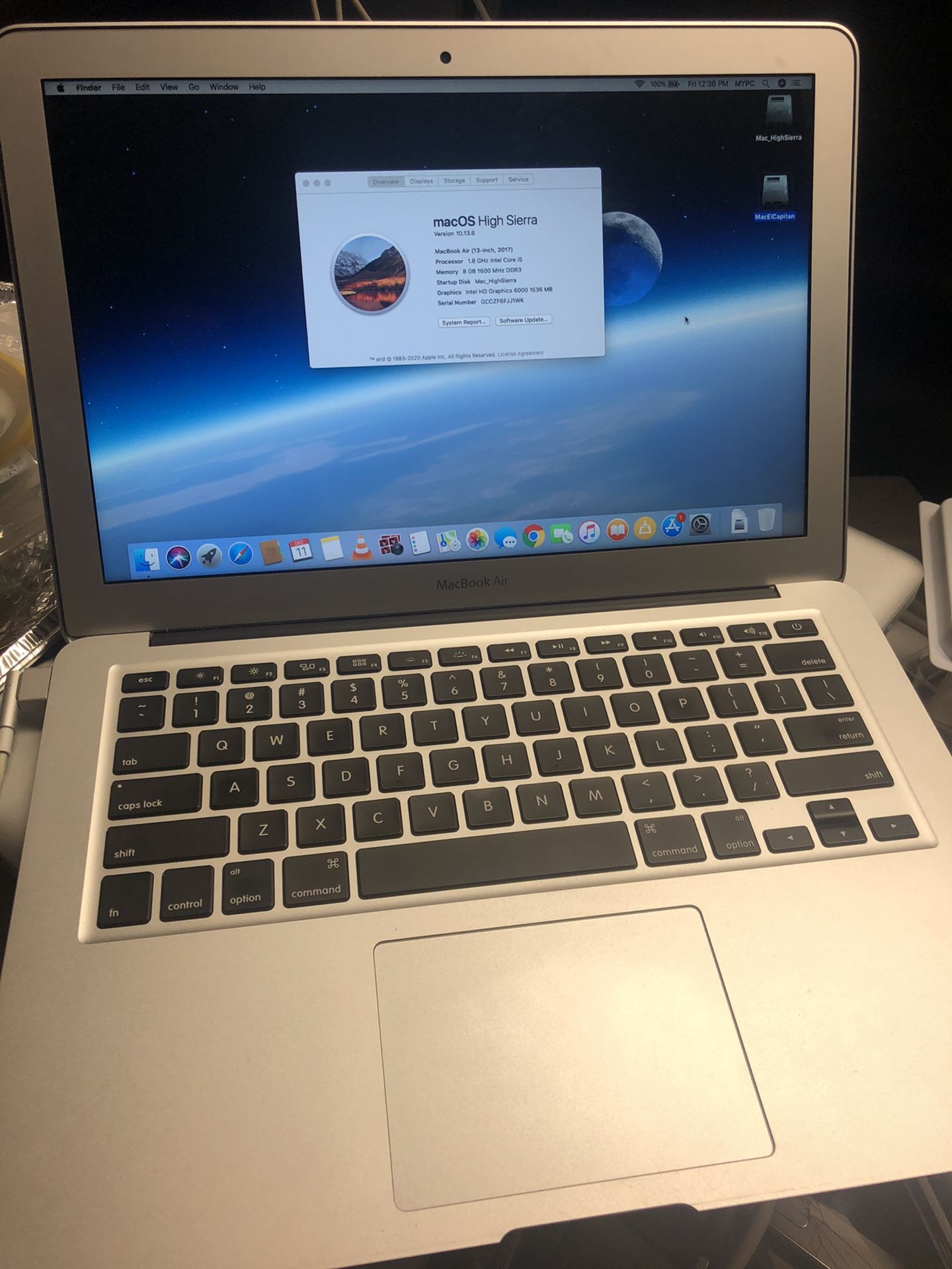 Apple MacBook Air 13” 2017 Like New