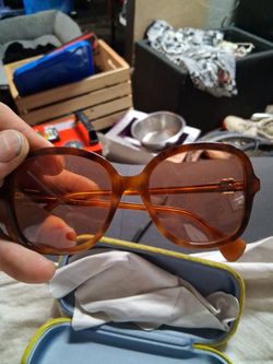Curls gucci sunglasses