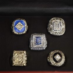 Detroit Tigers championship ring set