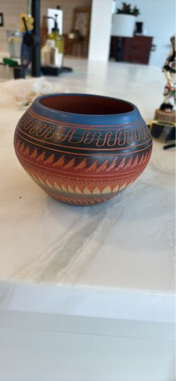 Decorative Ceramic Bowl with Etched Pattern