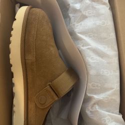Ugg Clogs Size 8
