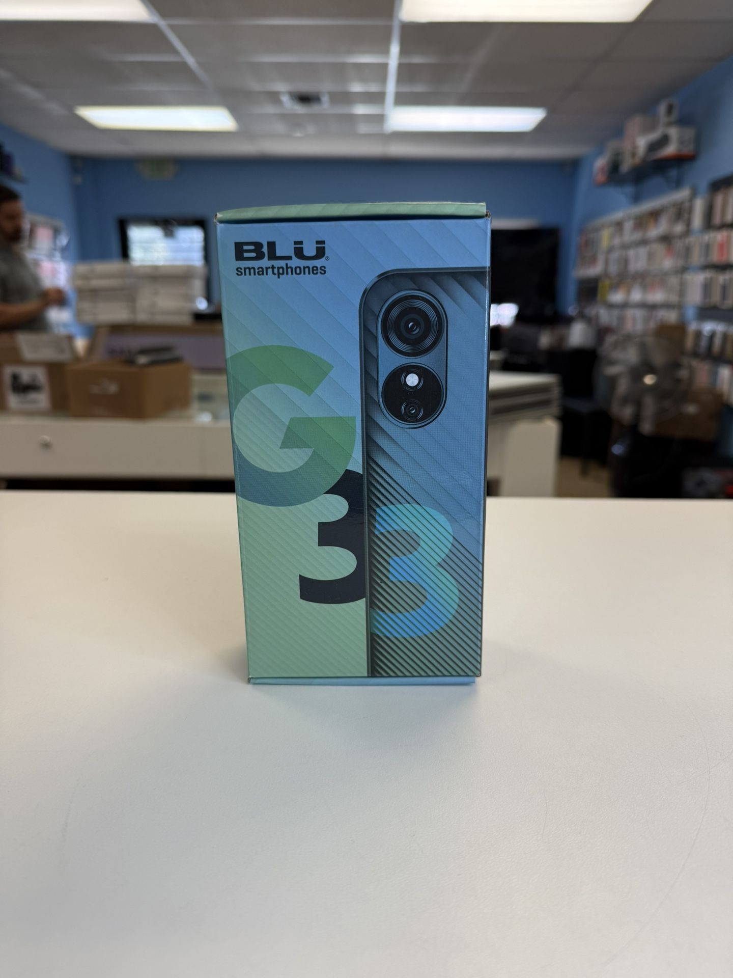 BLU G33 Smartphone Factory Unlocked New