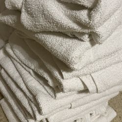 At least 10 assorted bath and hand towels will be shipped 