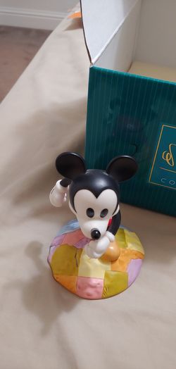 Disney collector comes with certificate