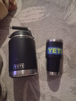 Yeti insulated drink containers