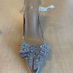 BEAUTIFUL BOW-TIE HEELS 