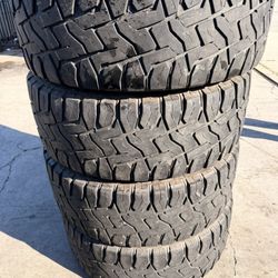 37x13.50r20 Toyo Tires En Excelentes Conditiones De Vida Las 4