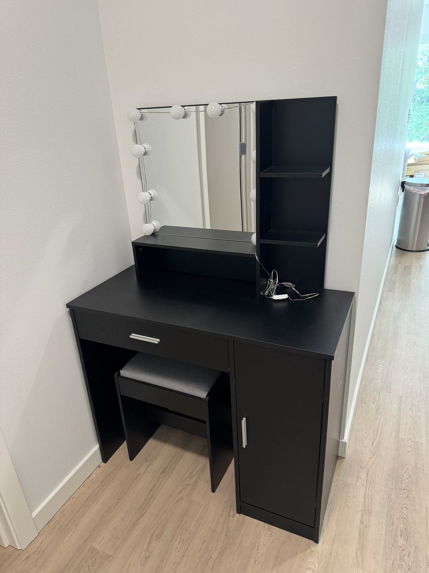 Makeup Vanity Desk For Sale