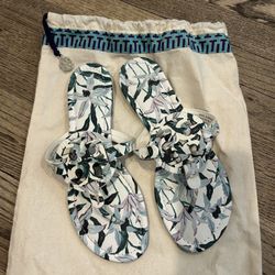Like new Tory Burch Sandals. Size 9.