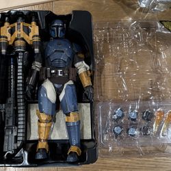 Hot Toys Heavy Mandalorian