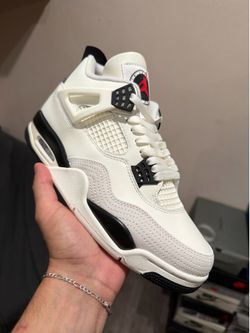 Jordan Retro 4 men size 7.5.  9. 11 13