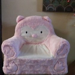 Plushie Chair Pink Owel