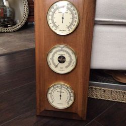 Vintage Weather Station